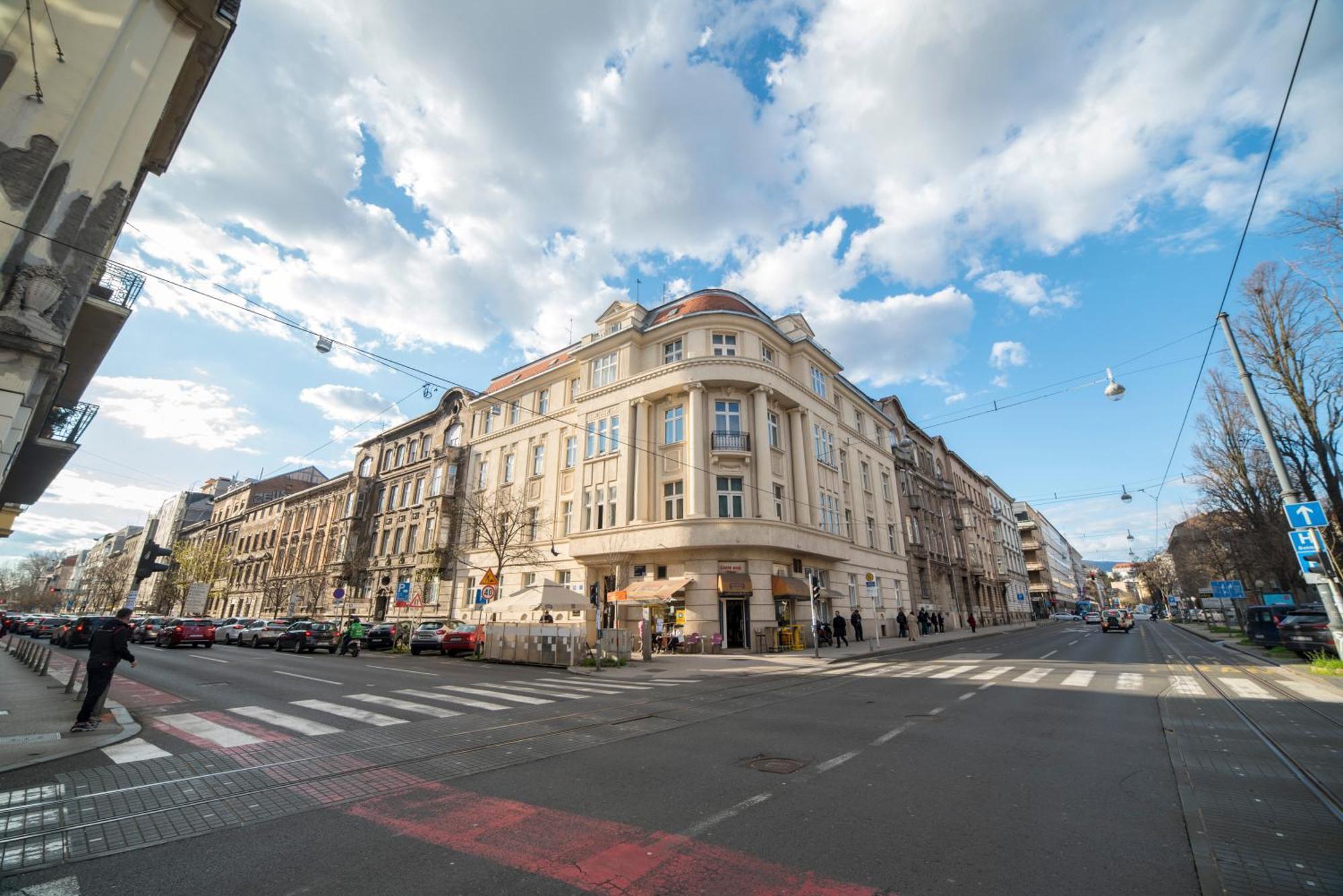 Imperial Apartment B Zagreb Ngoại thất bức ảnh